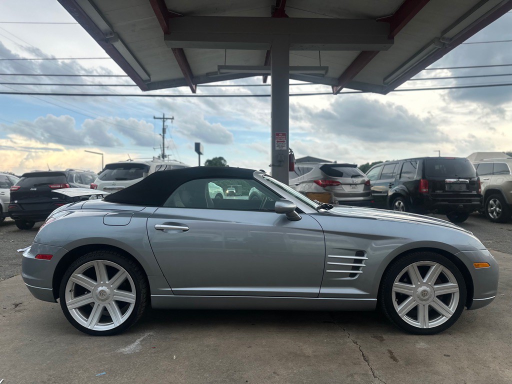 2005 Chrysler Crossfire Image 6