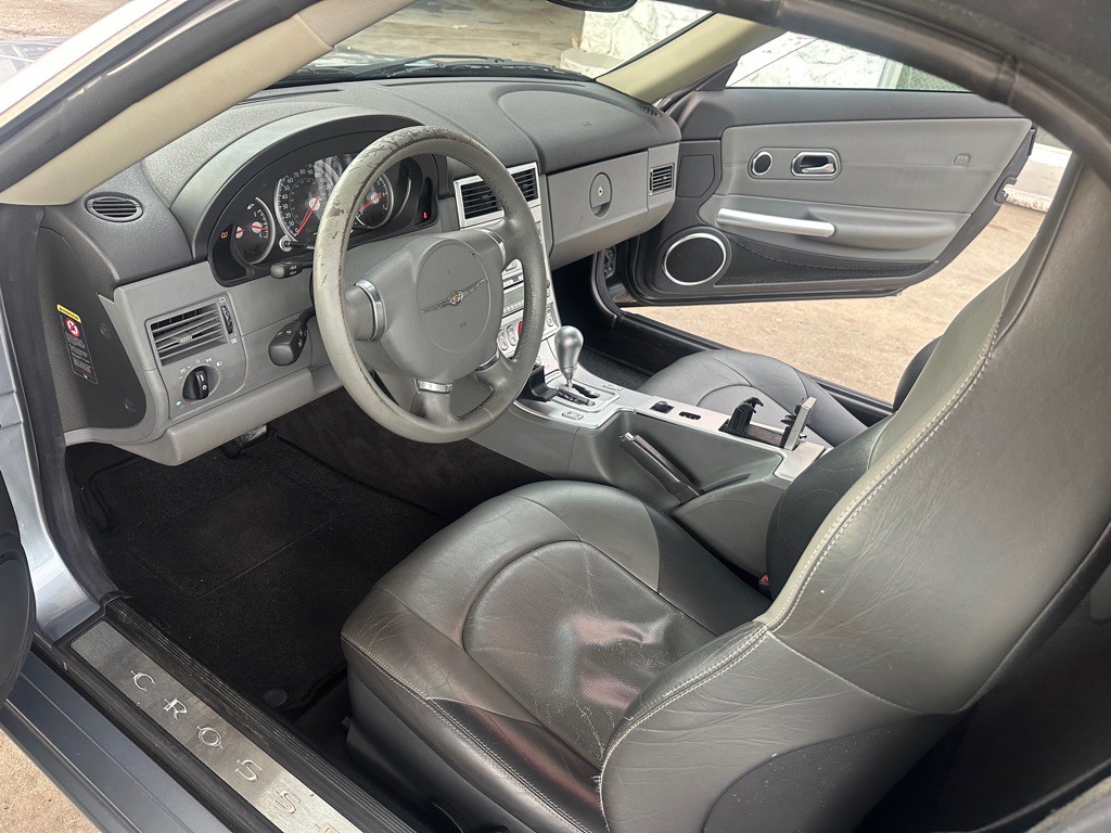 2005 Chrysler Crossfire Image 15