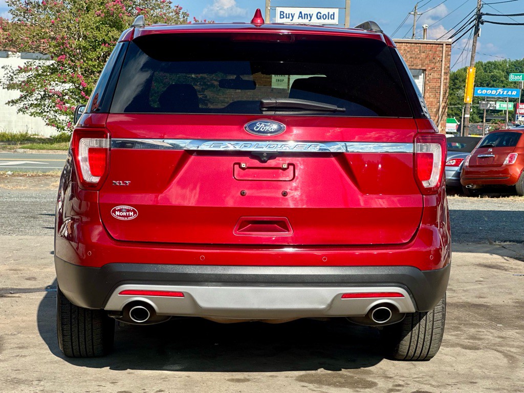 2017 Ford Explorer Image 5