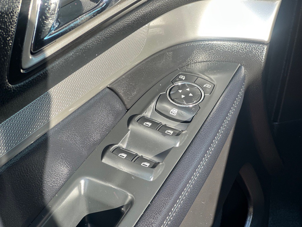 2017 Ford Explorer Image 12