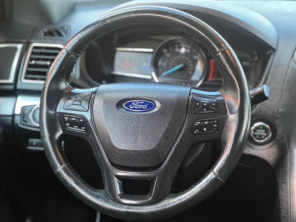 2017 Ford Explorer Image 15