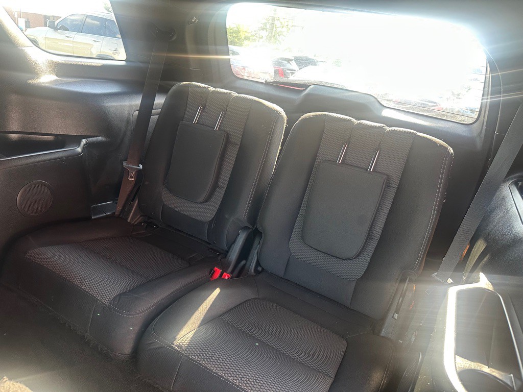 2017 Ford Explorer Image 19
