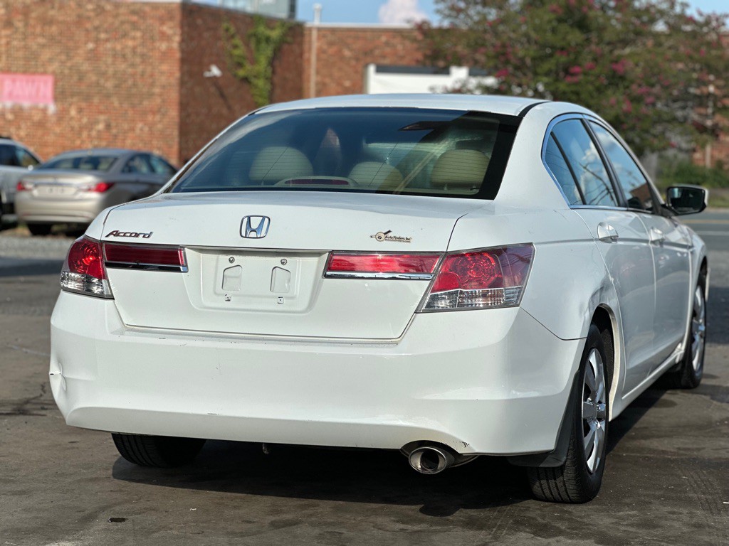 2012 Honda Accord Image 8