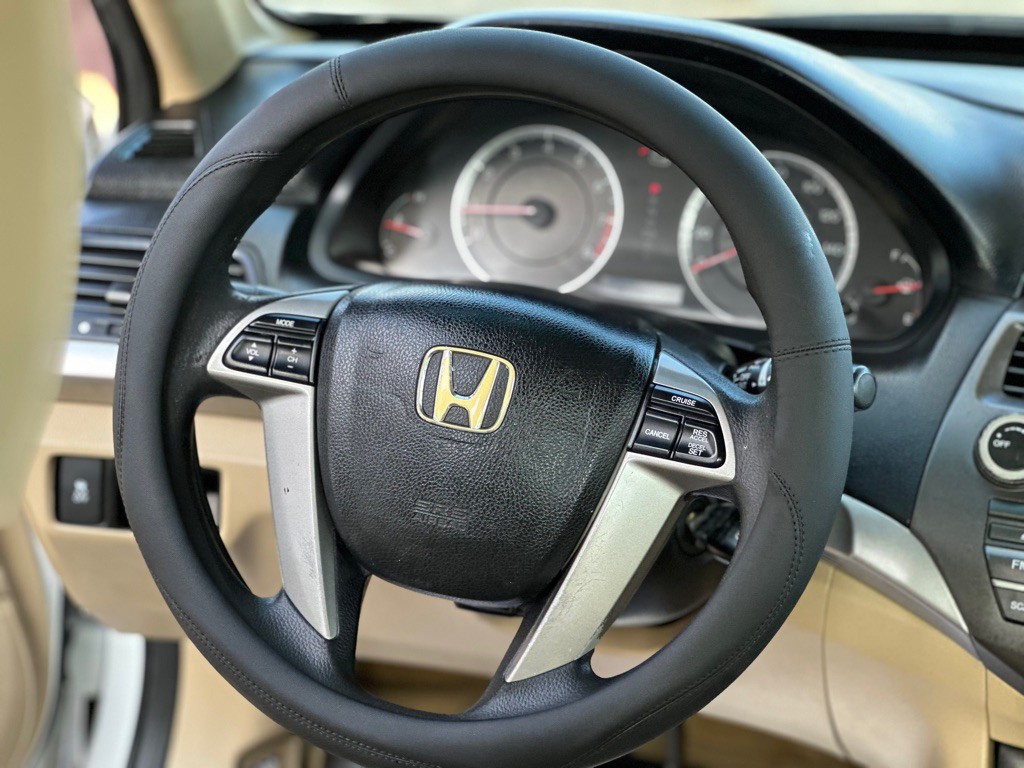 2012 Honda Accord Image 10