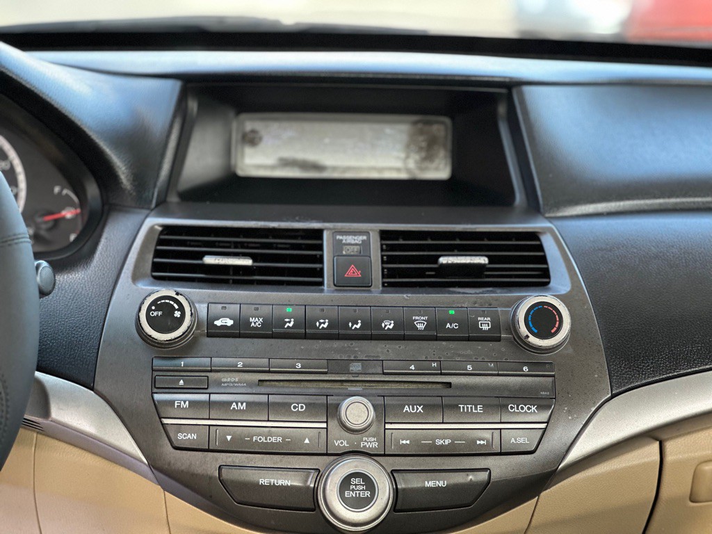 2012 Honda Accord Image 11
