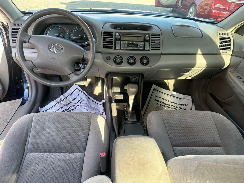 2002 Toyota Camry Image 12