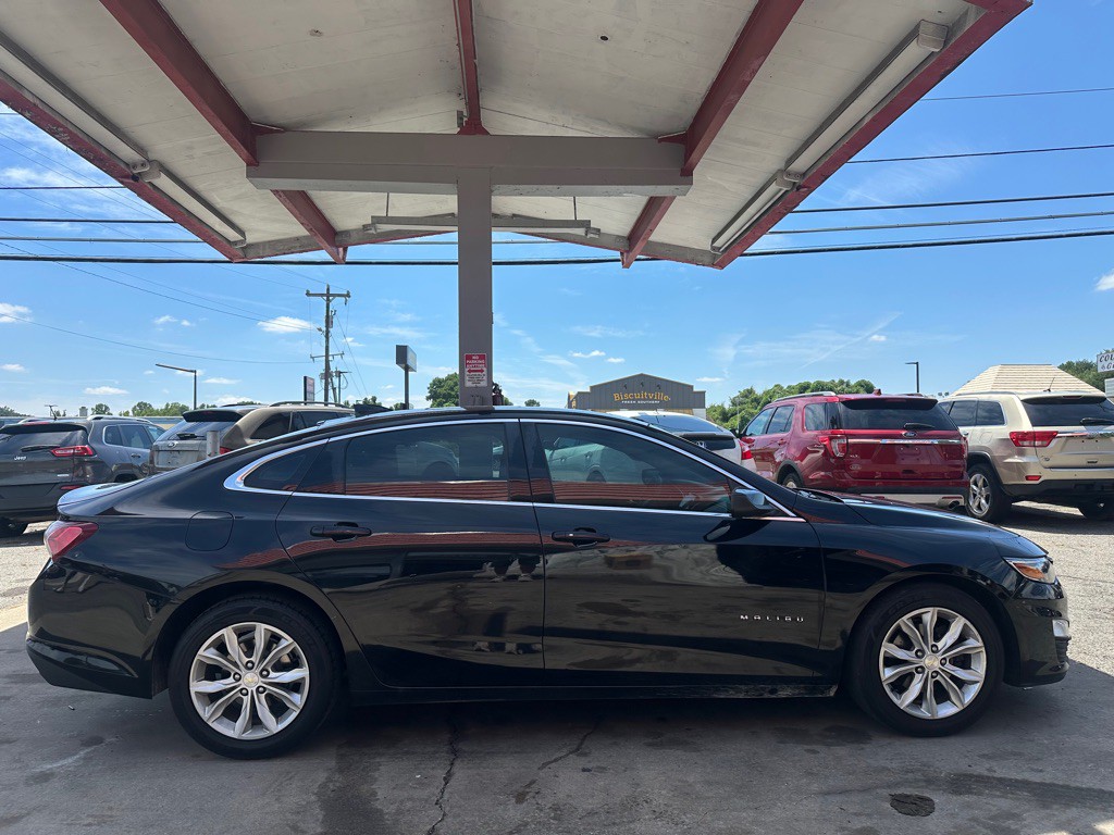 2019 Chevrolet Malibu Image 4