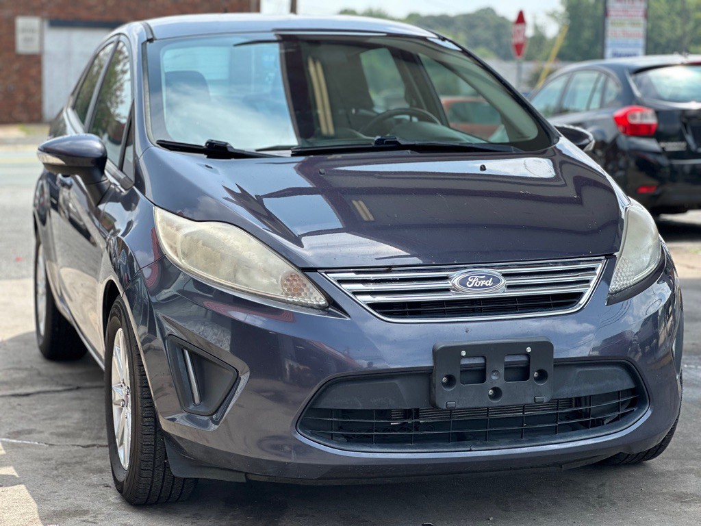 2013 Ford Fiesta Image 3