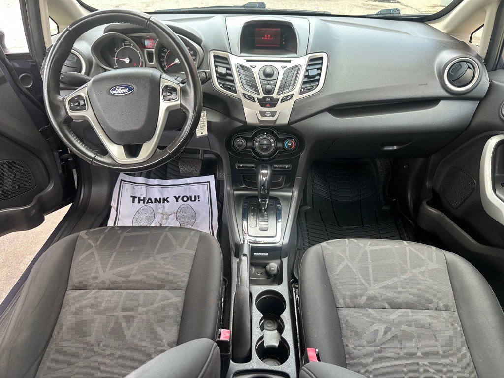 2013 Ford Fiesta Image 10