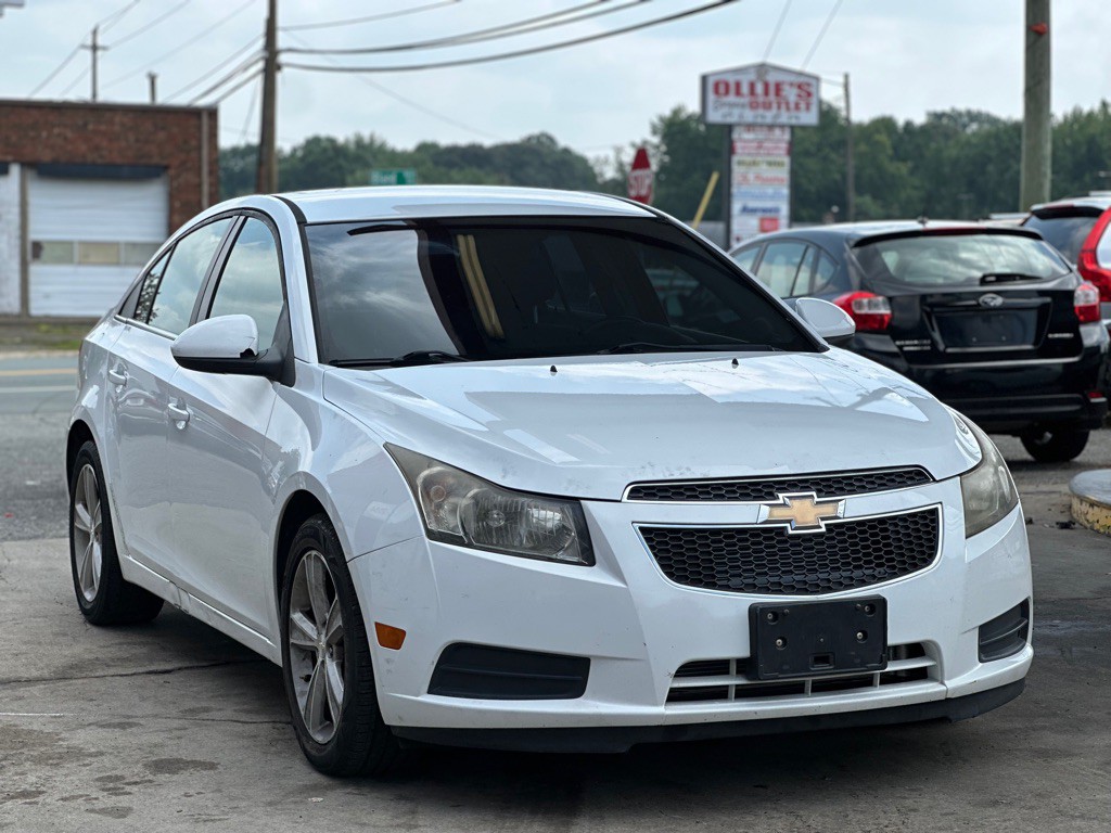 2015 Chevrolet Cruze Image 1