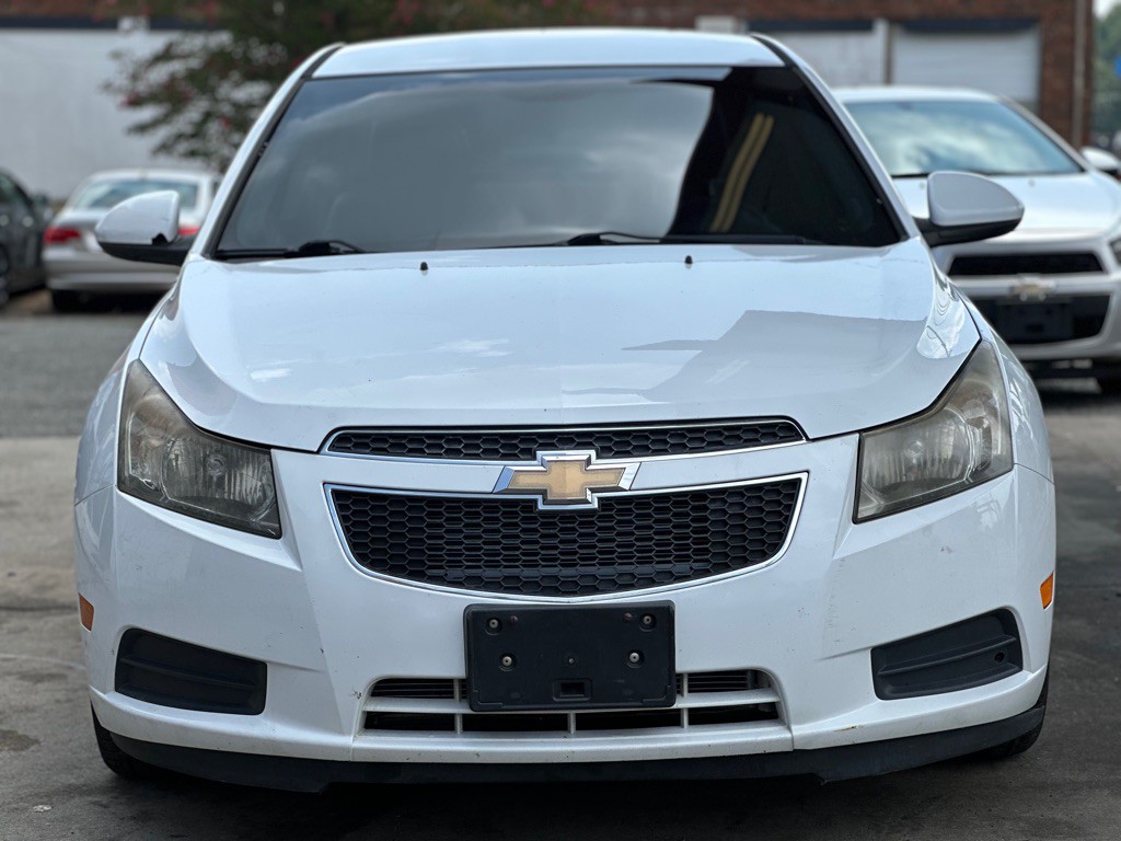 2015 Chevrolet Cruze Image 4