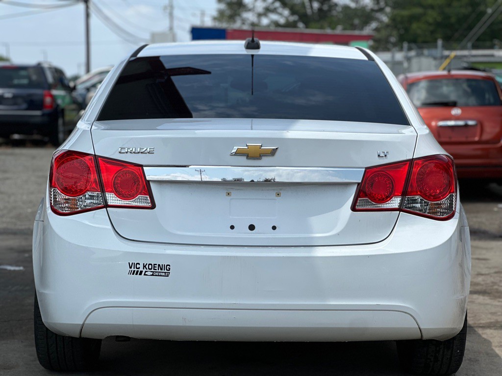 2015 Chevrolet Cruze Image 6