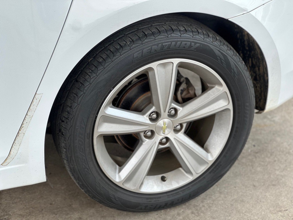 2015 Chevrolet Cruze Image 7