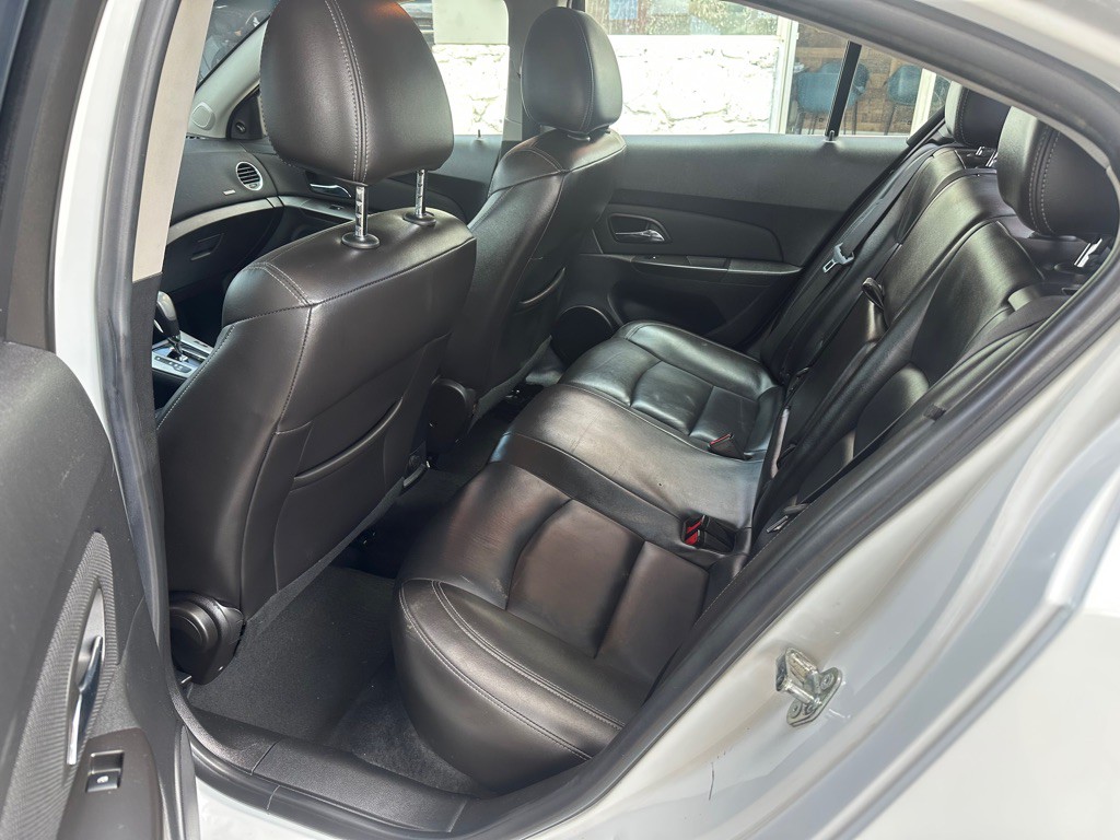 2015 Chevrolet Cruze Image 16
