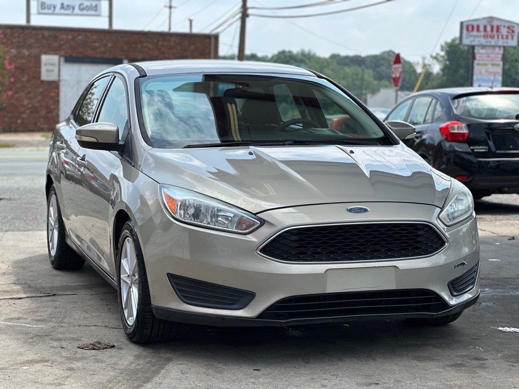 2016 Ford Focus Image 1