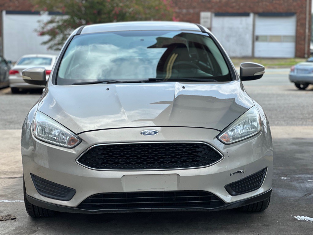 2016 Ford Focus Image 2