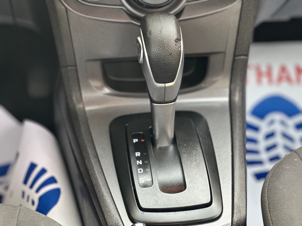 2015 Ford Fiesta Image 13
