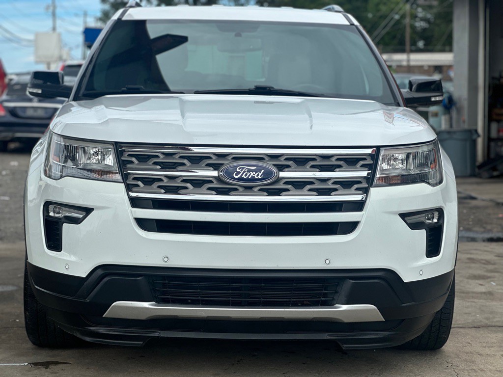 2018 Ford Explorer Image 2
