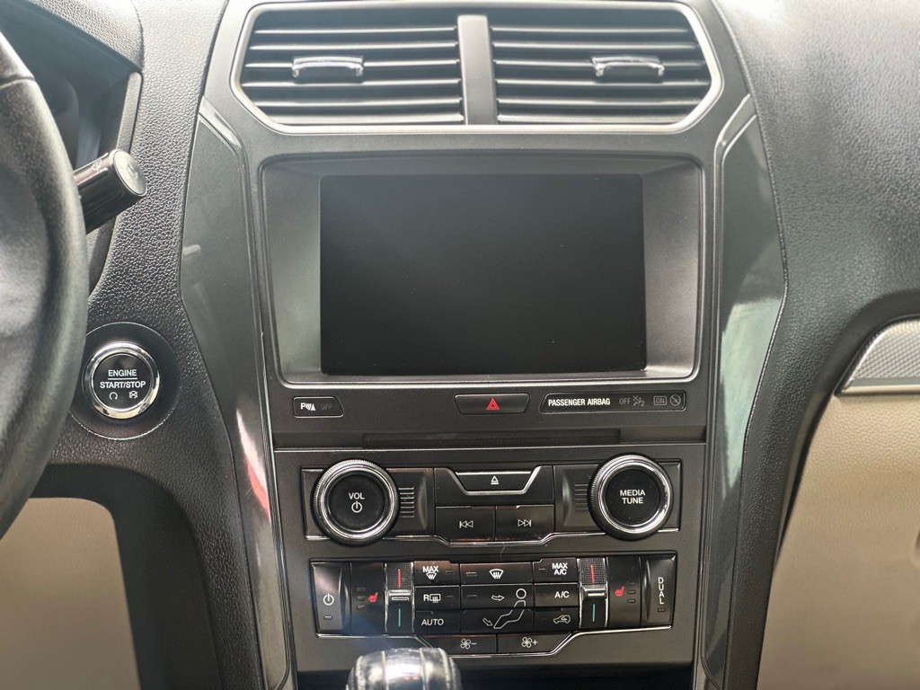 2018 Ford Explorer Image 15