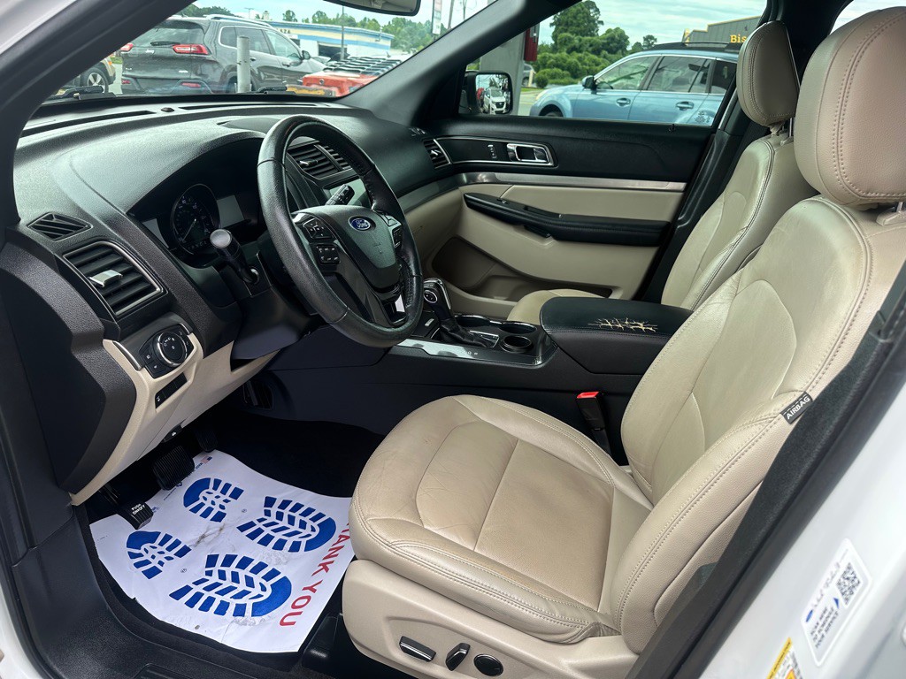 2018 Ford Explorer Image 17