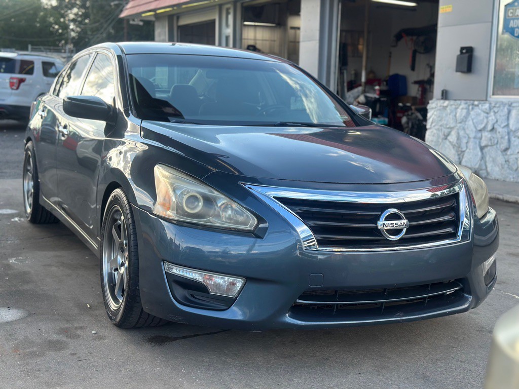 2013 Nissan Altima Image 3