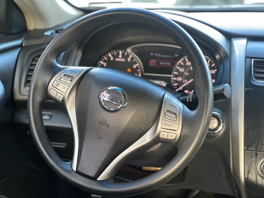 2013 Nissan Altima Image 17