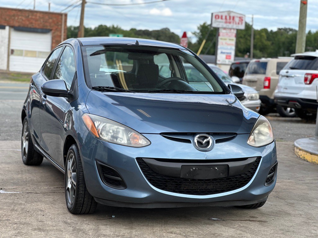 2014 Mazda Mazda2 Image 4
