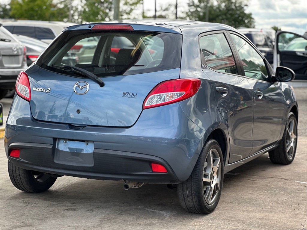 2014 Mazda Mazda2 Image 6