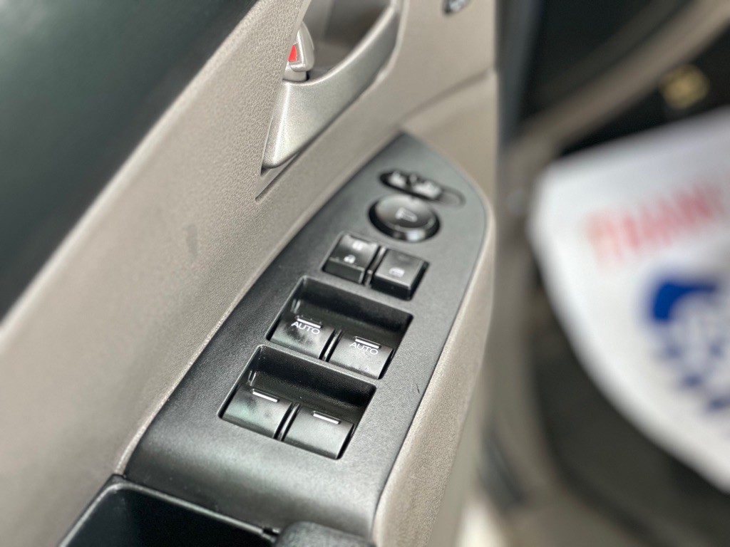 2011 Honda Odyssey Image 15