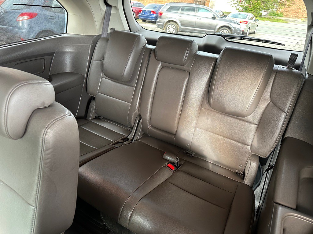 2011 Honda Odyssey Image 17