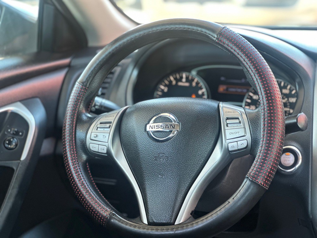 2015 Nissan Altima Image 13
