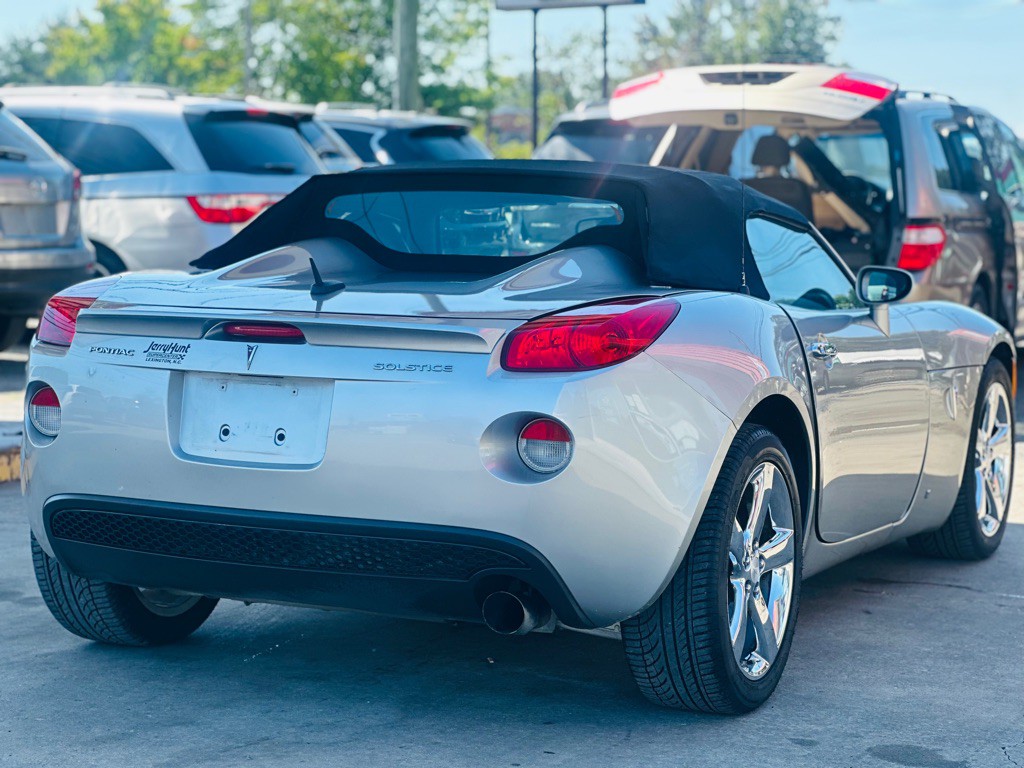 2008 Pontiac Solstice Image 12