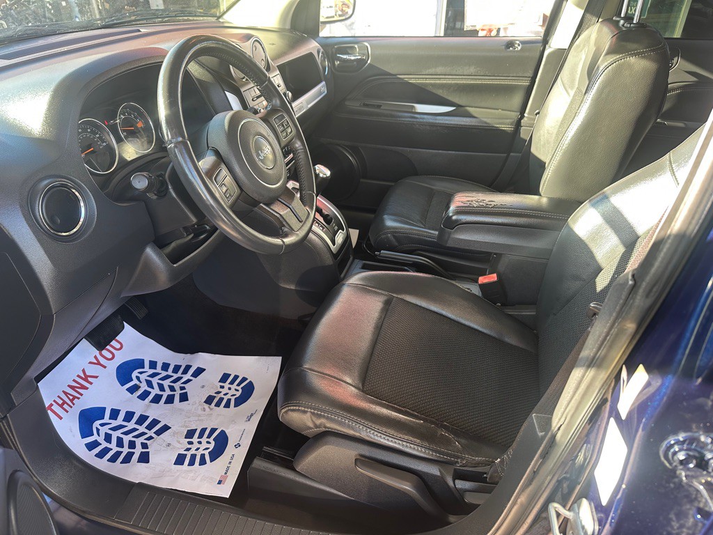 2014 Jeep Compass Image 15