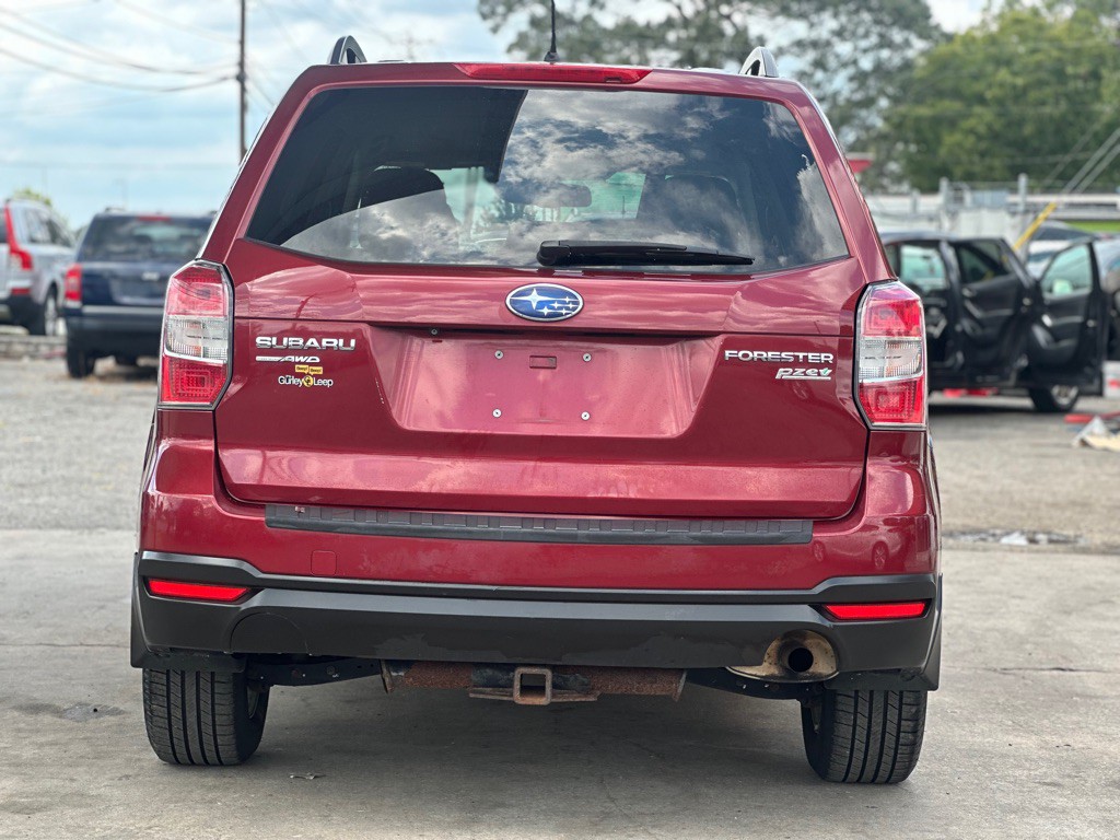 2014 Subaru Forester Image 8