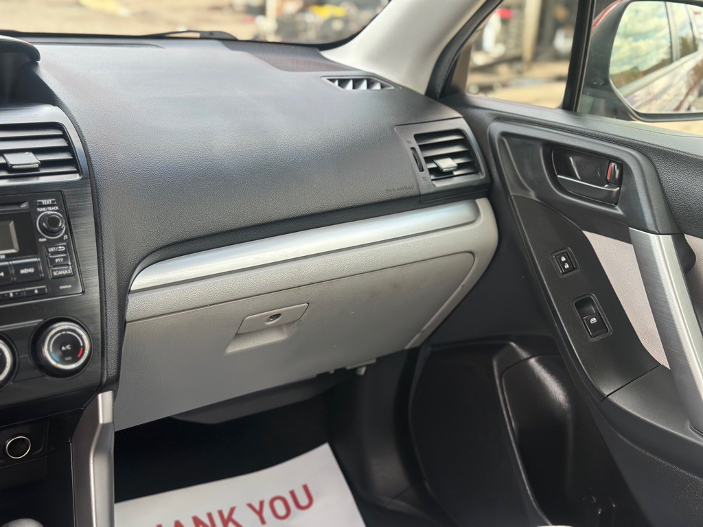 2014 Subaru Forester Image 32