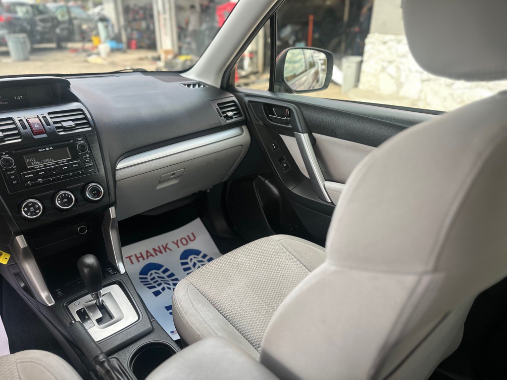 2014 Subaru Forester Image 33