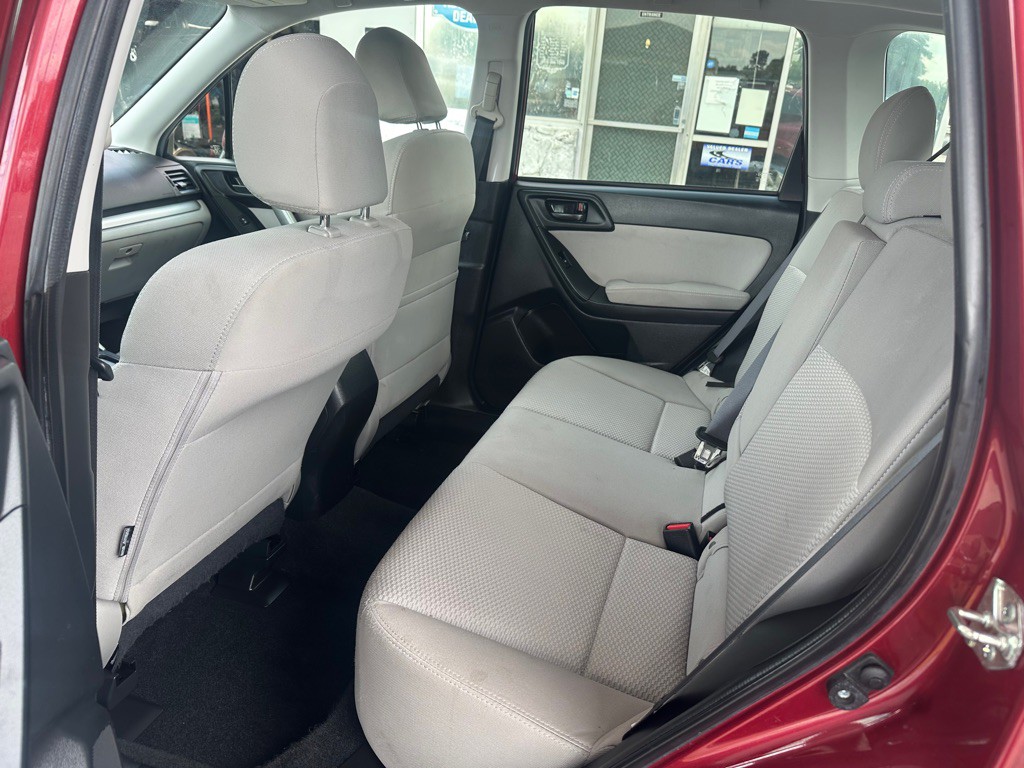 2014 Subaru Forester Image 37