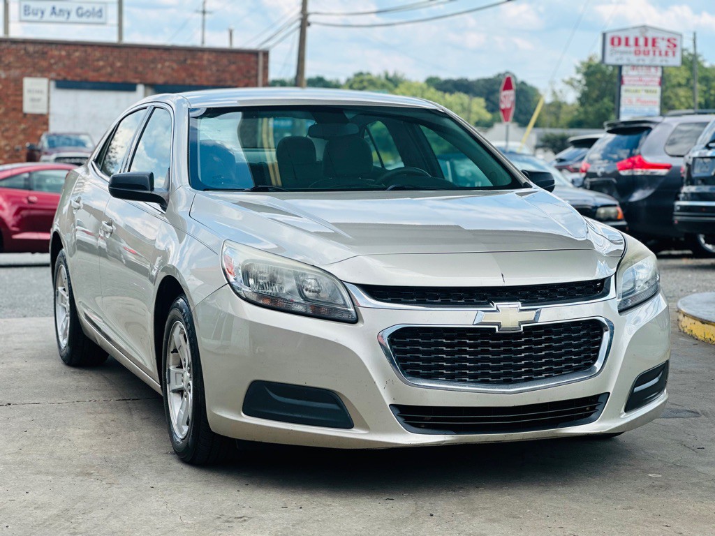 2015 Chevrolet Malibu Image 1