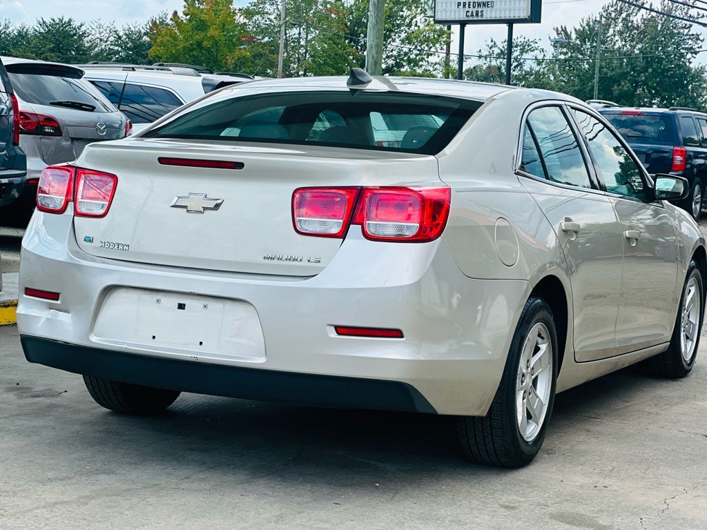 2015 Chevrolet Malibu Image 5