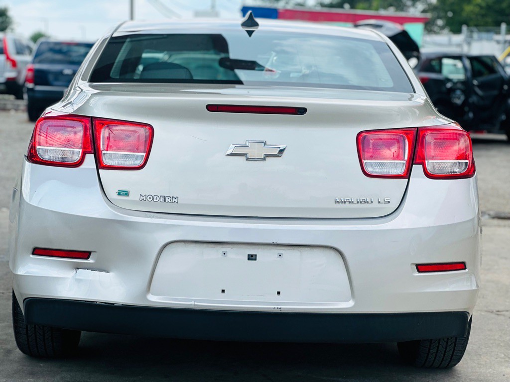 2015 Chevrolet Malibu Image 6