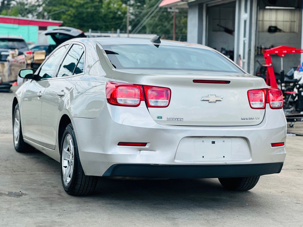 2015 Chevrolet Malibu Image 7