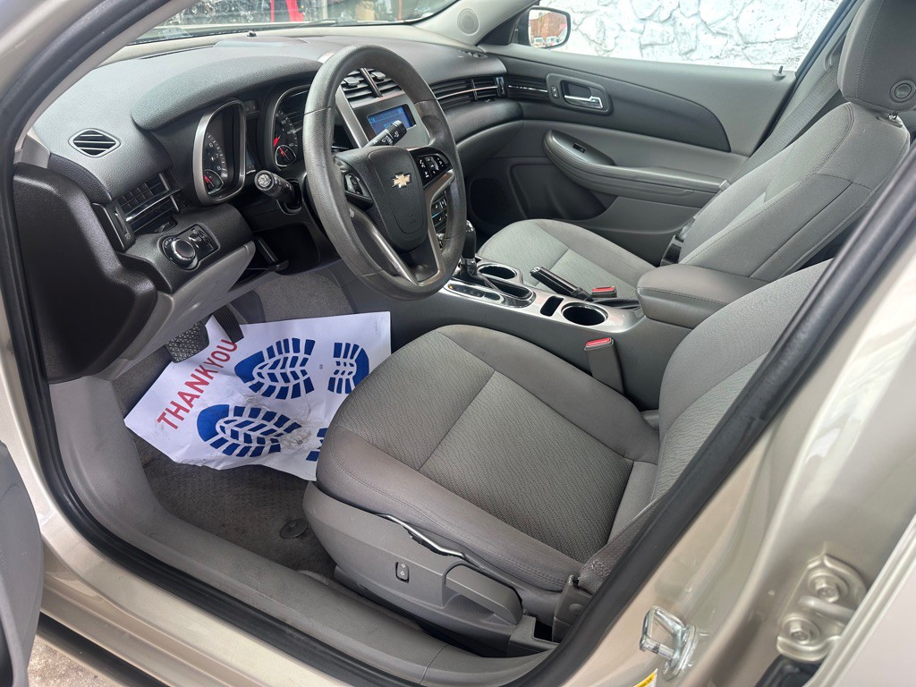 2015 Chevrolet Malibu Image 13