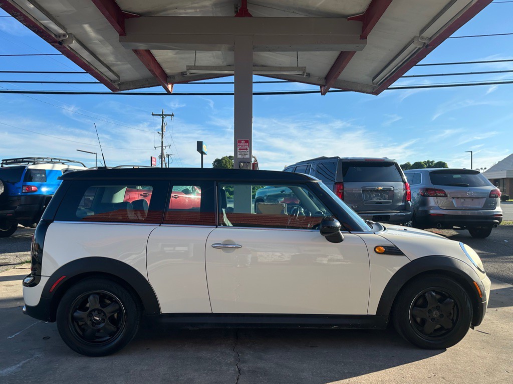 2010 MINI Cooper Image 4