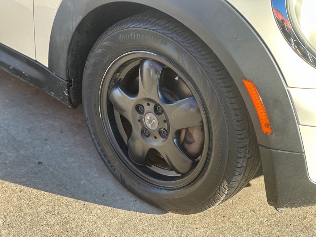 2010 MINI Cooper Image 7