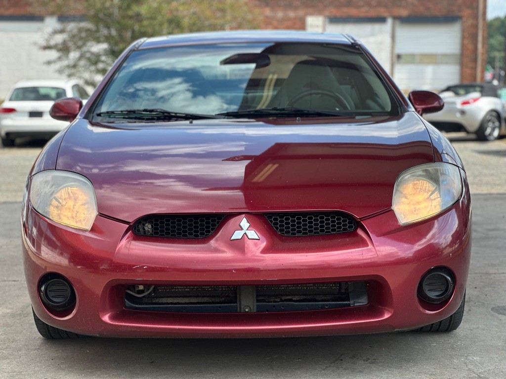2006 Mitsubishi Eclipse Image 2