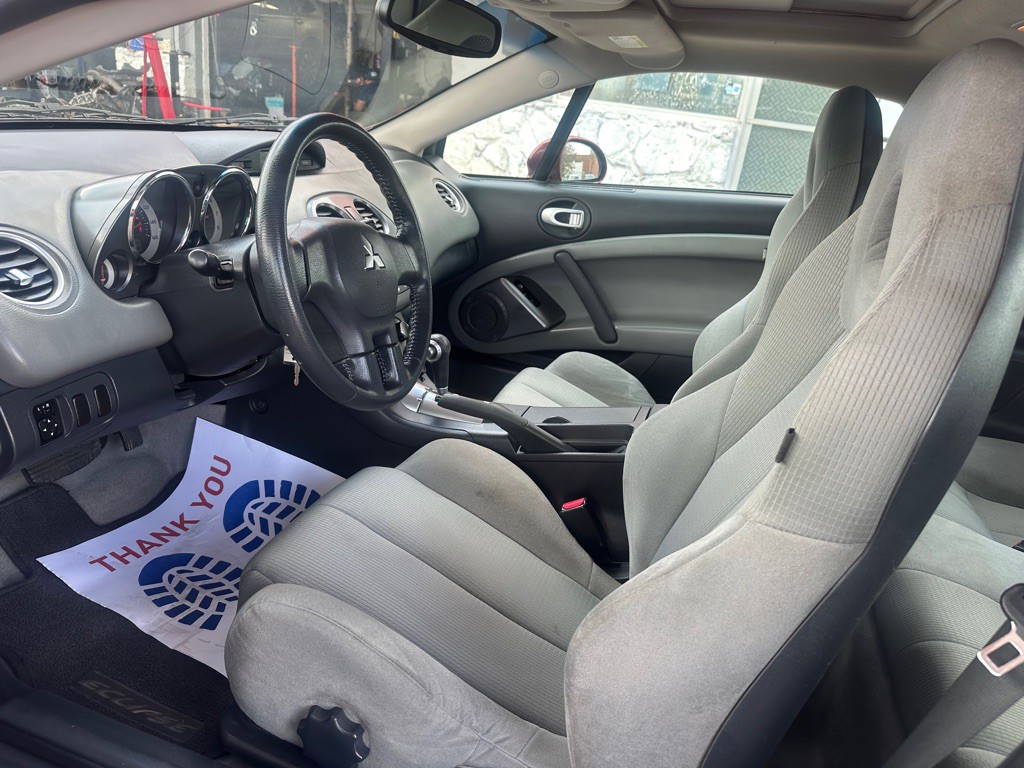 2006 Mitsubishi Eclipse Image 9