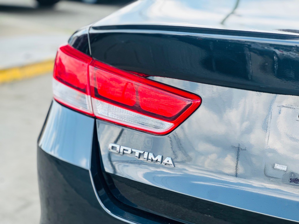 2016 Kia Optima Image 9