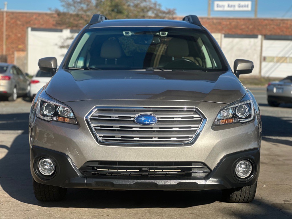 2015 Subaru Outback Image 2