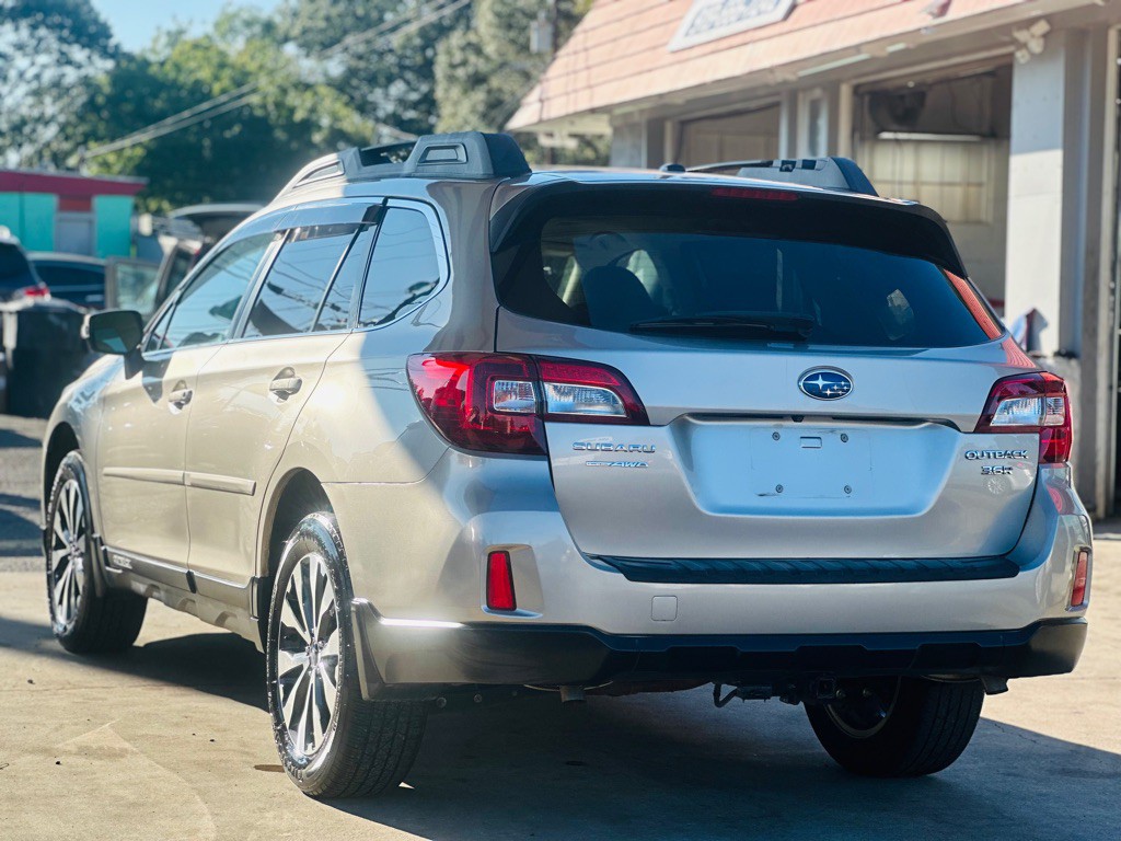 2015 Subaru Outback Image 8