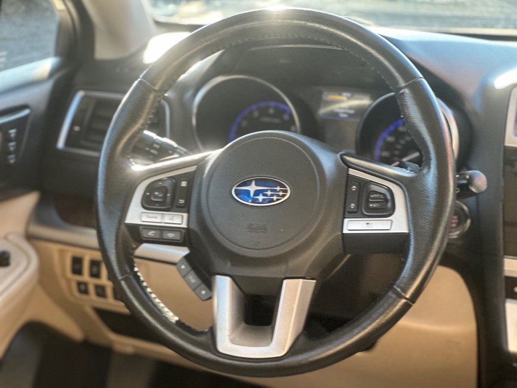 2015 Subaru Outback Image 10